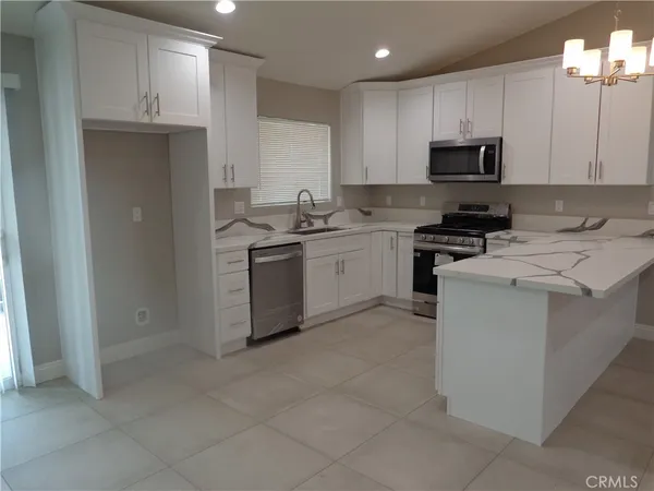 $464,900 | 12744 Running Deer Road, Apple Valley, CA 92308