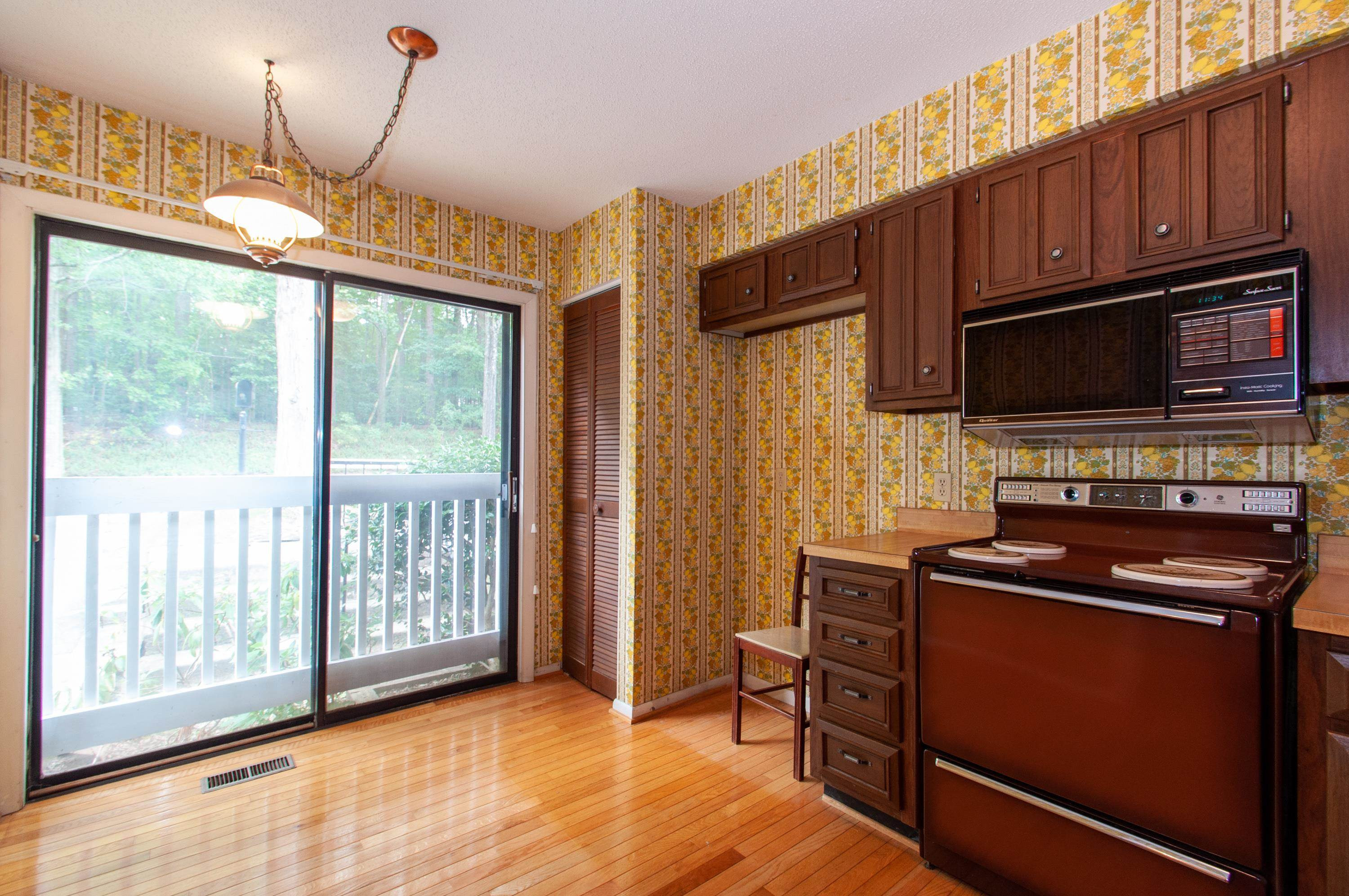 5827 Mapleridge Road Raleigh, NC 27609 - Photo 8 of 44 Kitchen