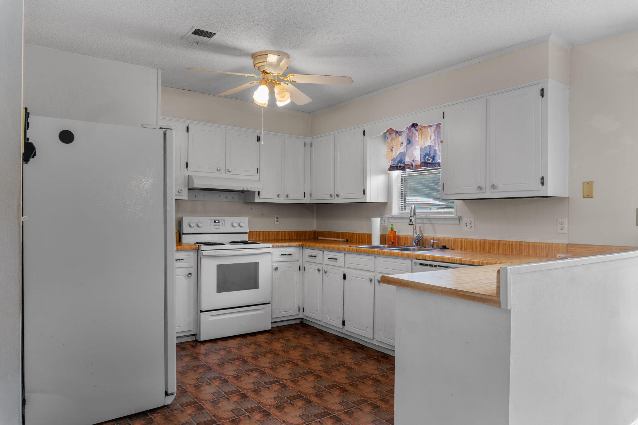 1131 Piney Grove Road Augusta, GA 30906 - Photo 12 of 34 11-web-or-mls-DSC09154