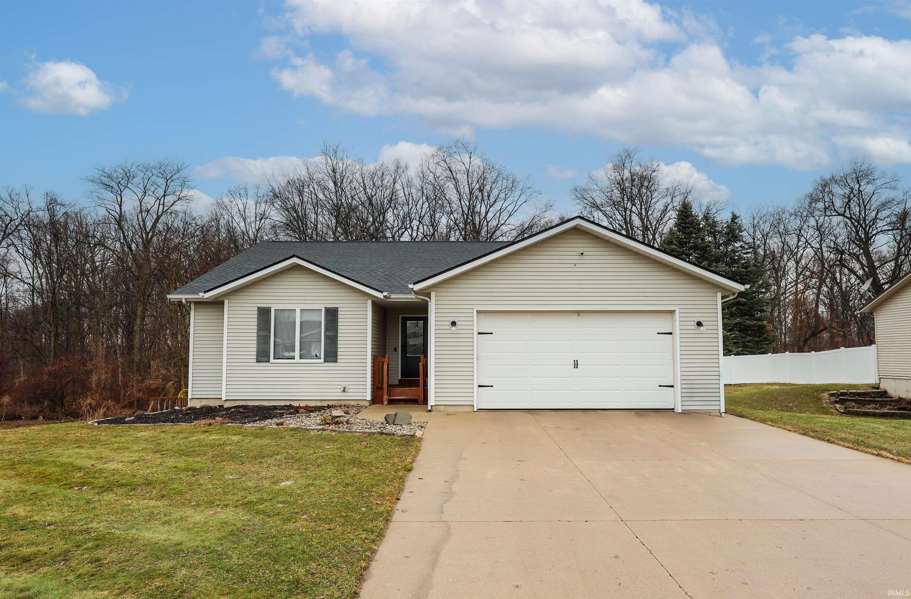 905 North 280 West Angola, IN 46703 - Photo 3 of 33