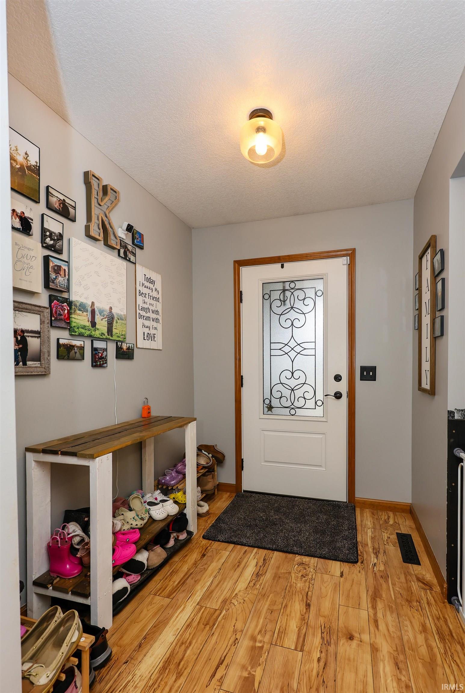 905 North 280 West Angola, IN 46703 - Photo 4 of 33