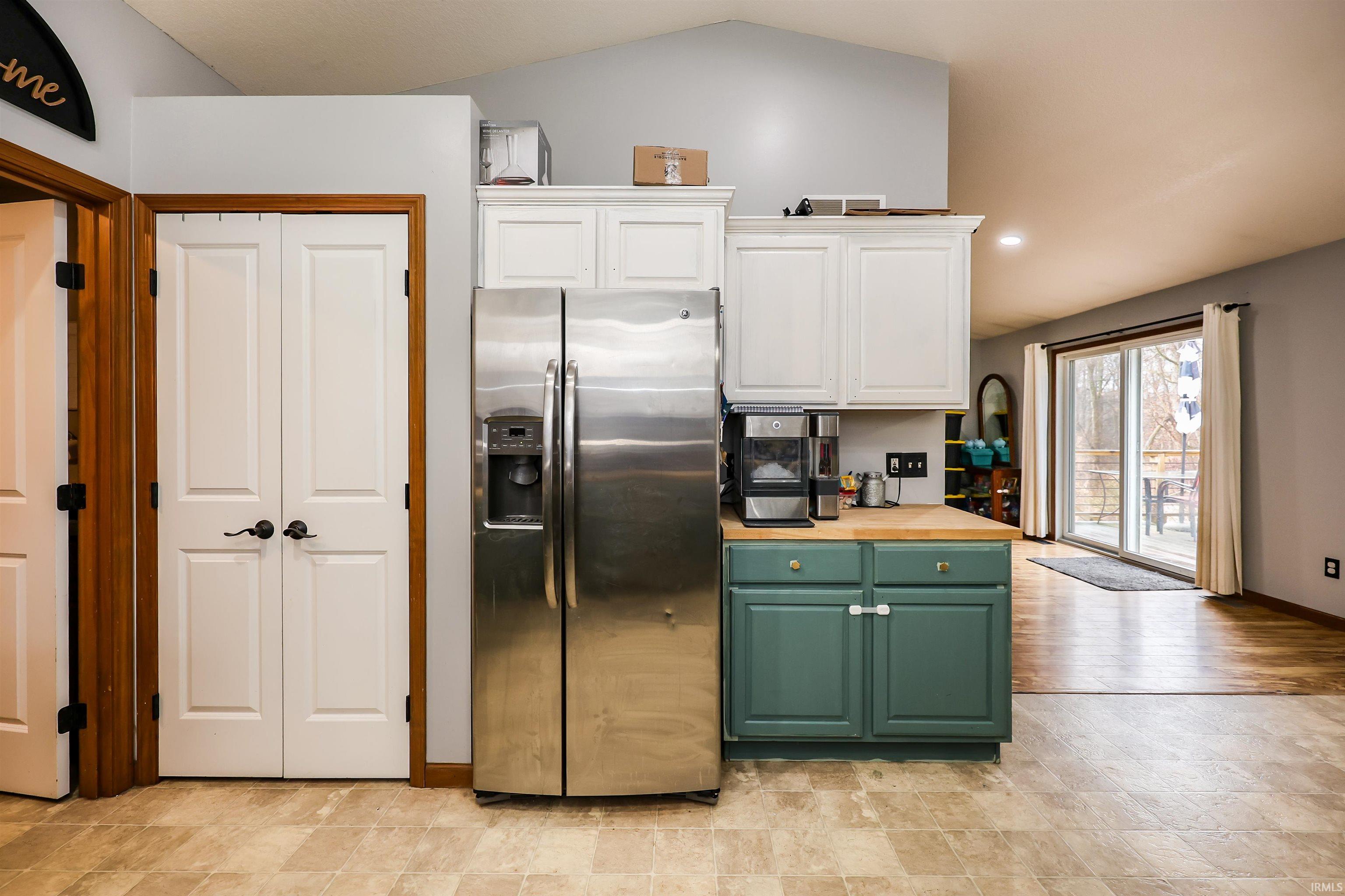 905 North 280 West Angola, IN 46703 - Photo 5 of 33