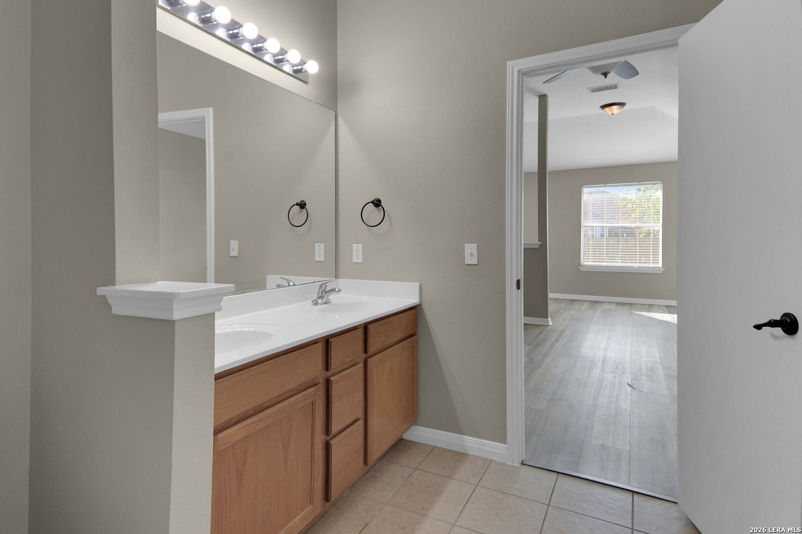 243 Discovery Kyle, TX 78640 - Photo 13 of 28