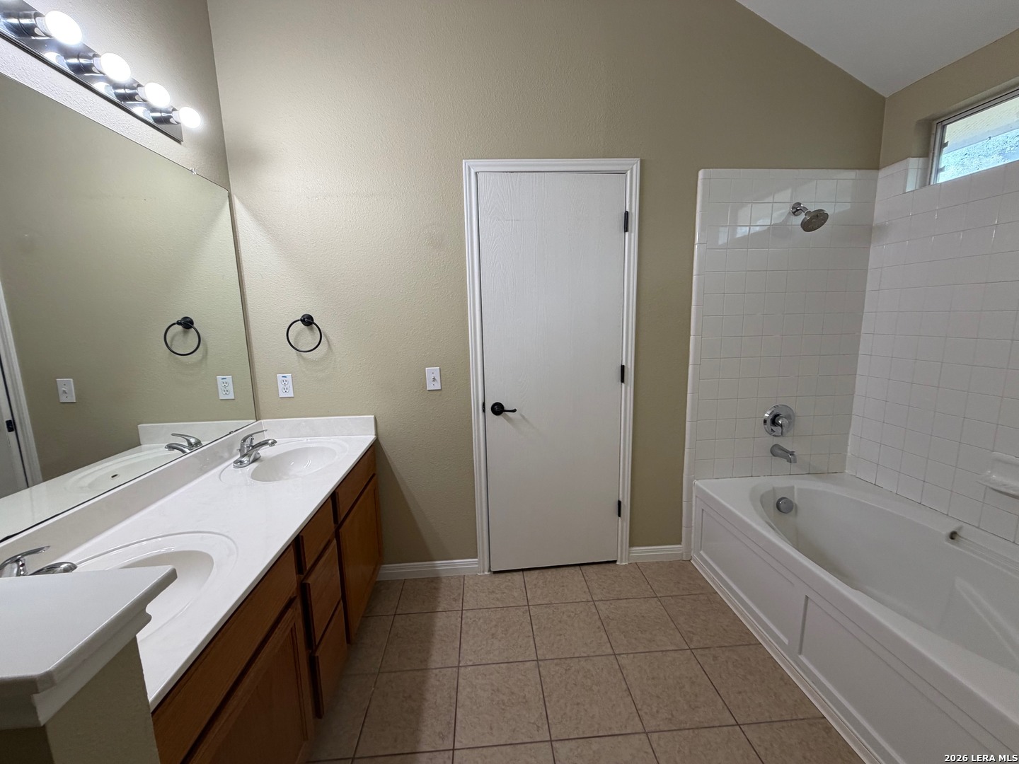 243 Discovery Kyle, TX 78640 - Photo 14 of 28