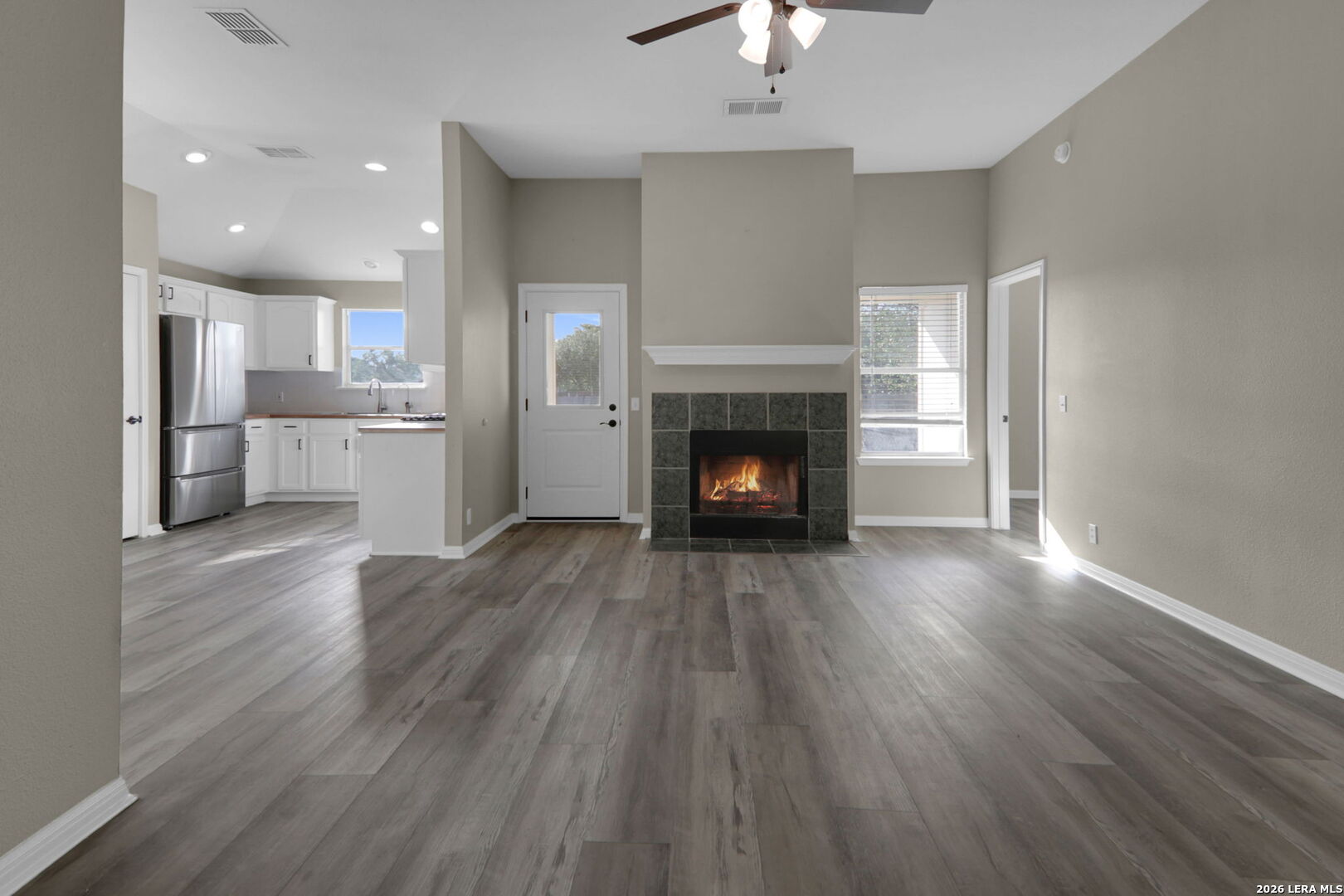 243 Discovery Kyle, TX 78640 - Photo 3 of 28