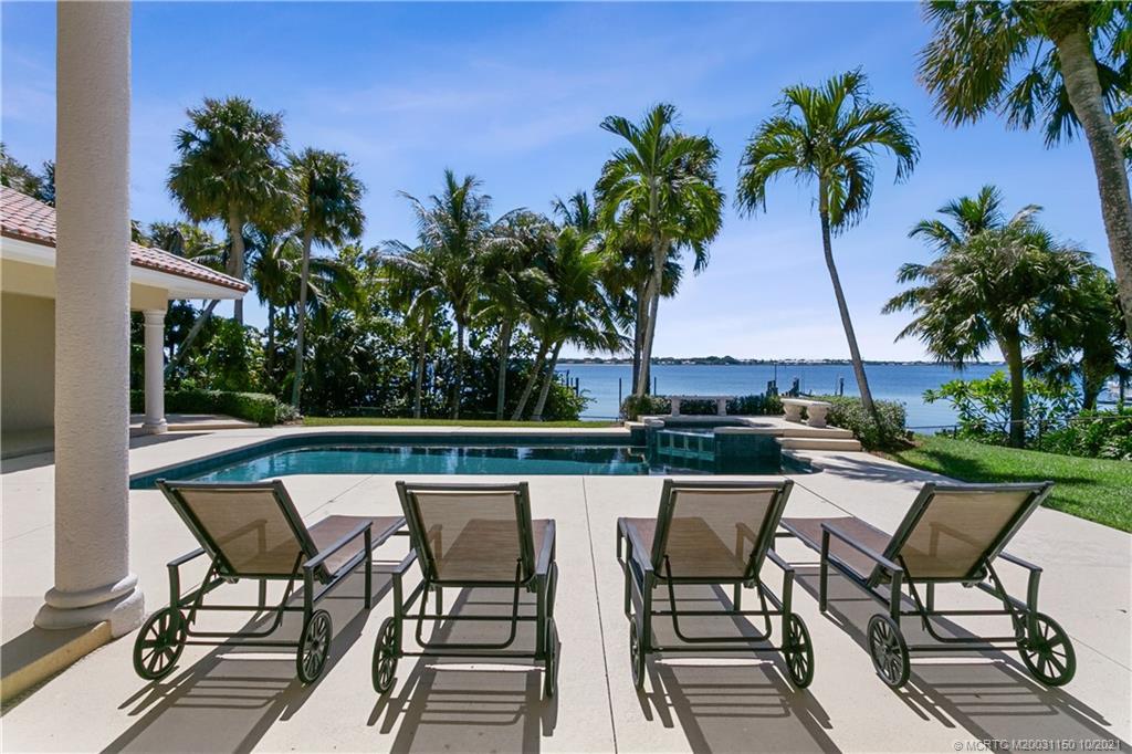 22 Castle Hill Way Stuart, FL 34996 - Photo 4 of 25 Pool/Waterfront Views