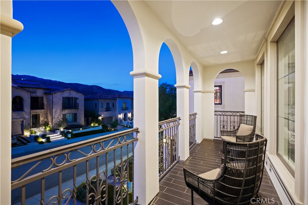 11735 Manchester Way Porter Ranch, CA 91326 - Photo 37 of 62 Gallery Image 37