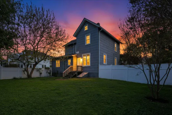 $515,000 | 328 Laurel Avenue, Laurel, MD 20707