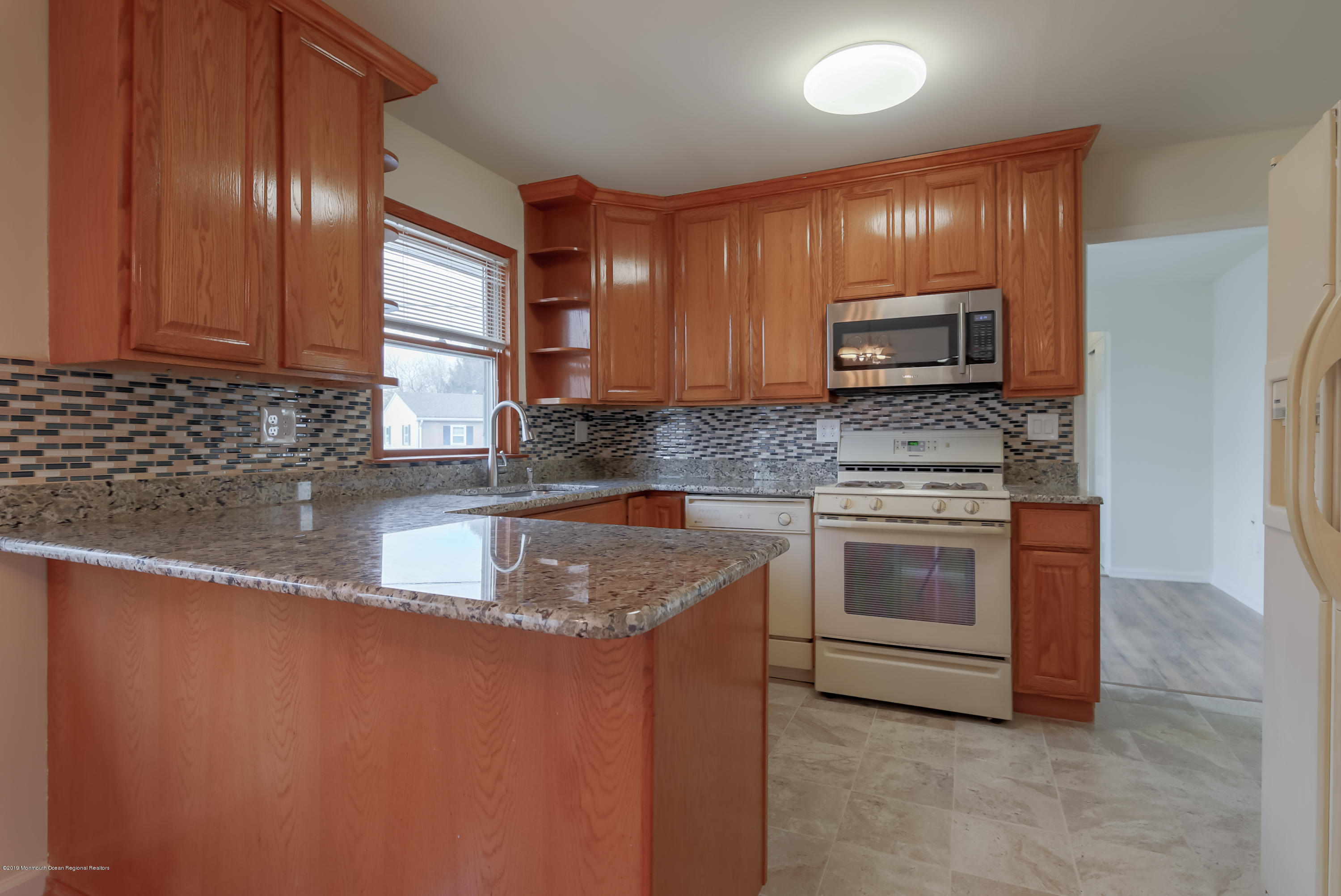 44 Dartmouth Road Parlin, NJ 08859 - Photo 5 of 27 5W5A1595_6_7_8_9