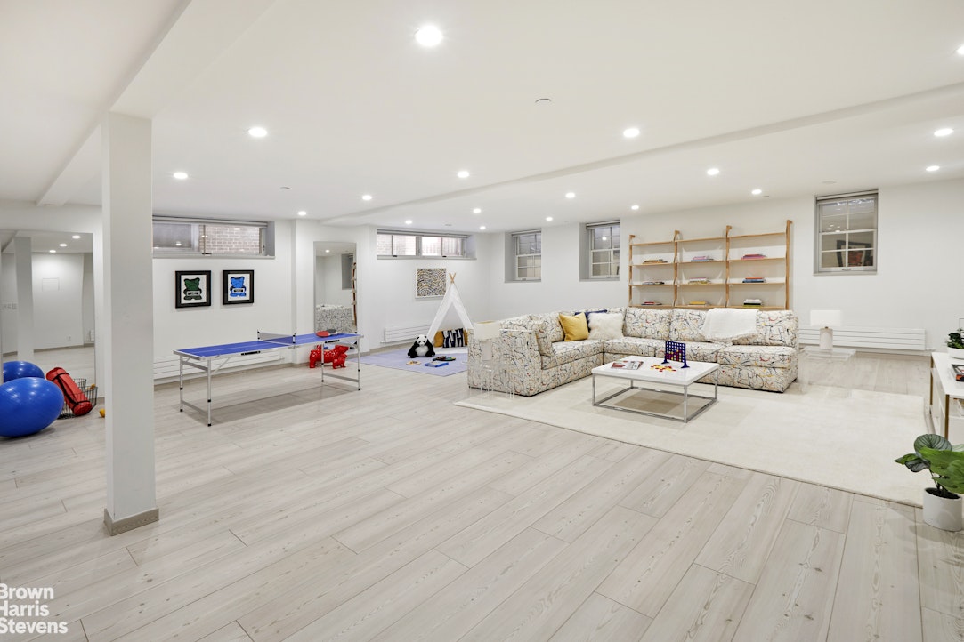 155 Noble Street, Unit 1 Brooklyn, NY 11222 - Photo 13 of 23