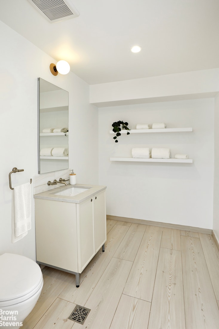 155 Noble Street, Unit 1 Brooklyn, NY 11222 - Photo 14 of 23