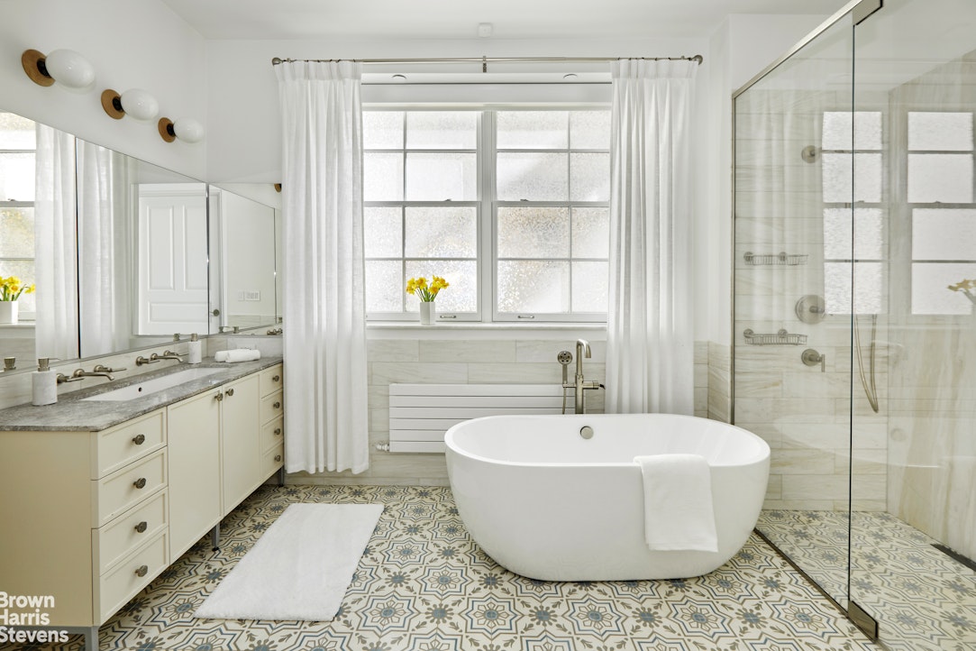 155 Noble Street, Unit 1 Brooklyn, NY 11222 - Photo 6 of 23