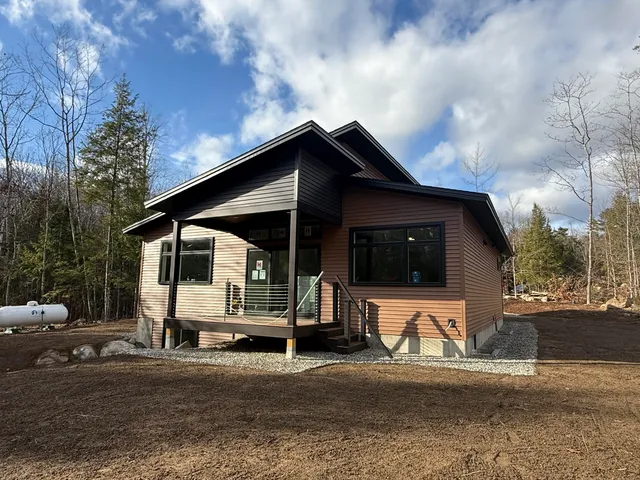 $599,900 | 7 Brook Haven Lane, Harrison, ME 04040