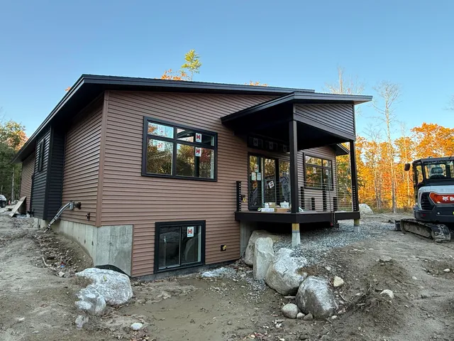 $599,900 | 7 Brook Haven Lane, Harrison, ME 04040