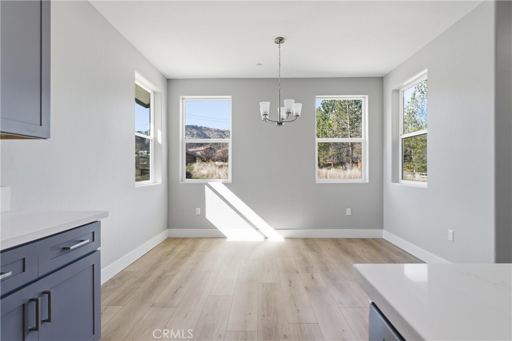 22613 Royal Tehachapi, CA 93561 - Photo 7 of 27