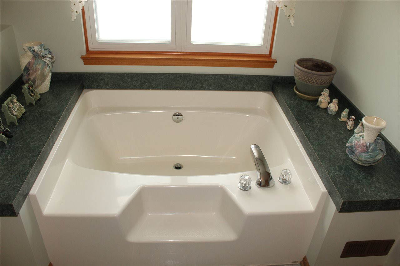 2295 North Portage Road Jackson, MI 49201 - Photo 12 of 26 Photo 12