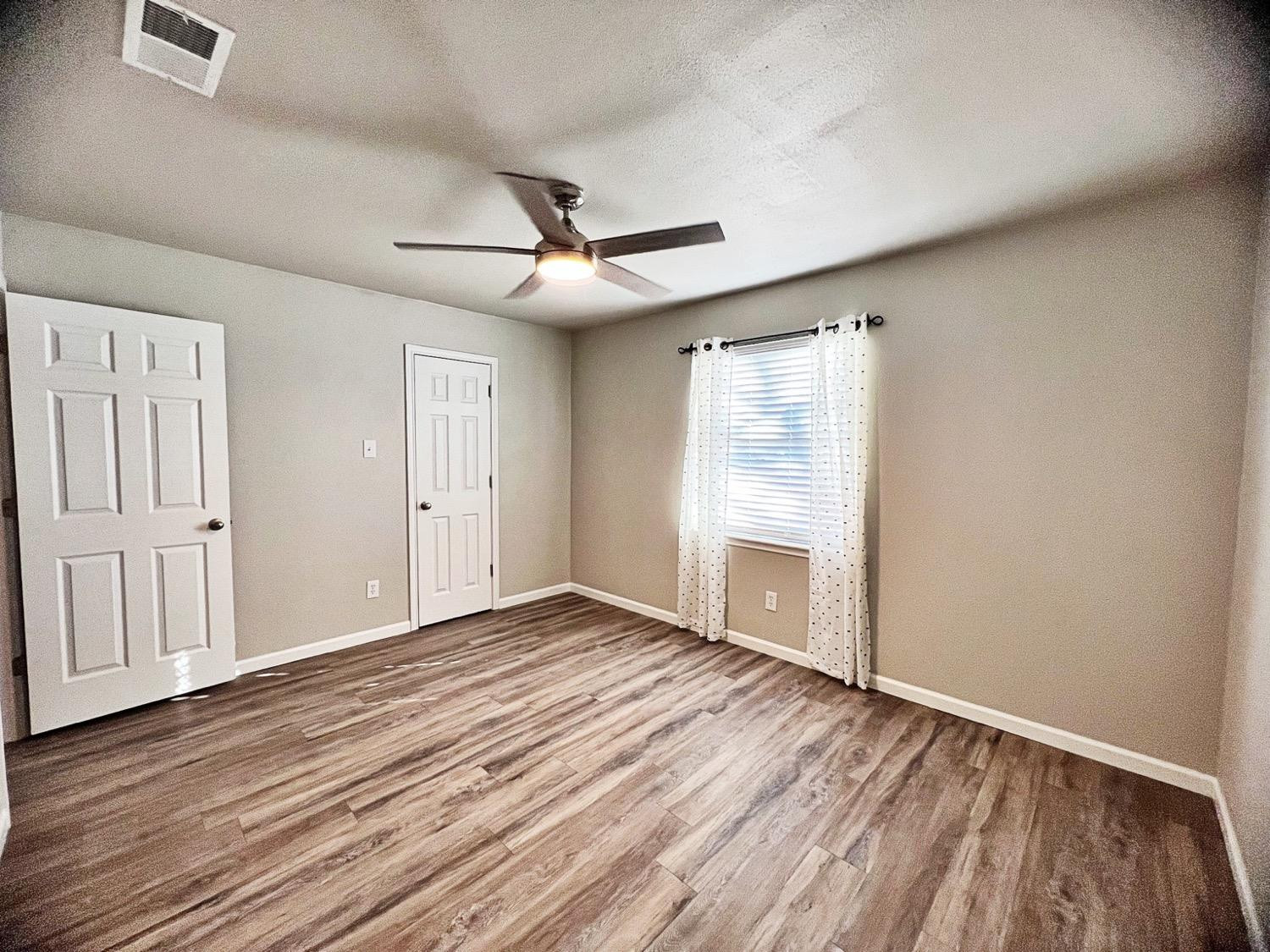 3226 90th Street Lubbock, TX 79423 - Photo 11 of 15 Bedroom 2