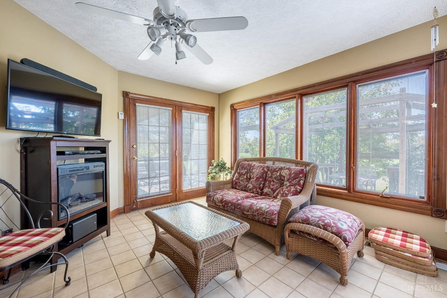 9153 Yankee Road Springboro, OH 45066 - Photo 21 of 70 Gallery Image 21