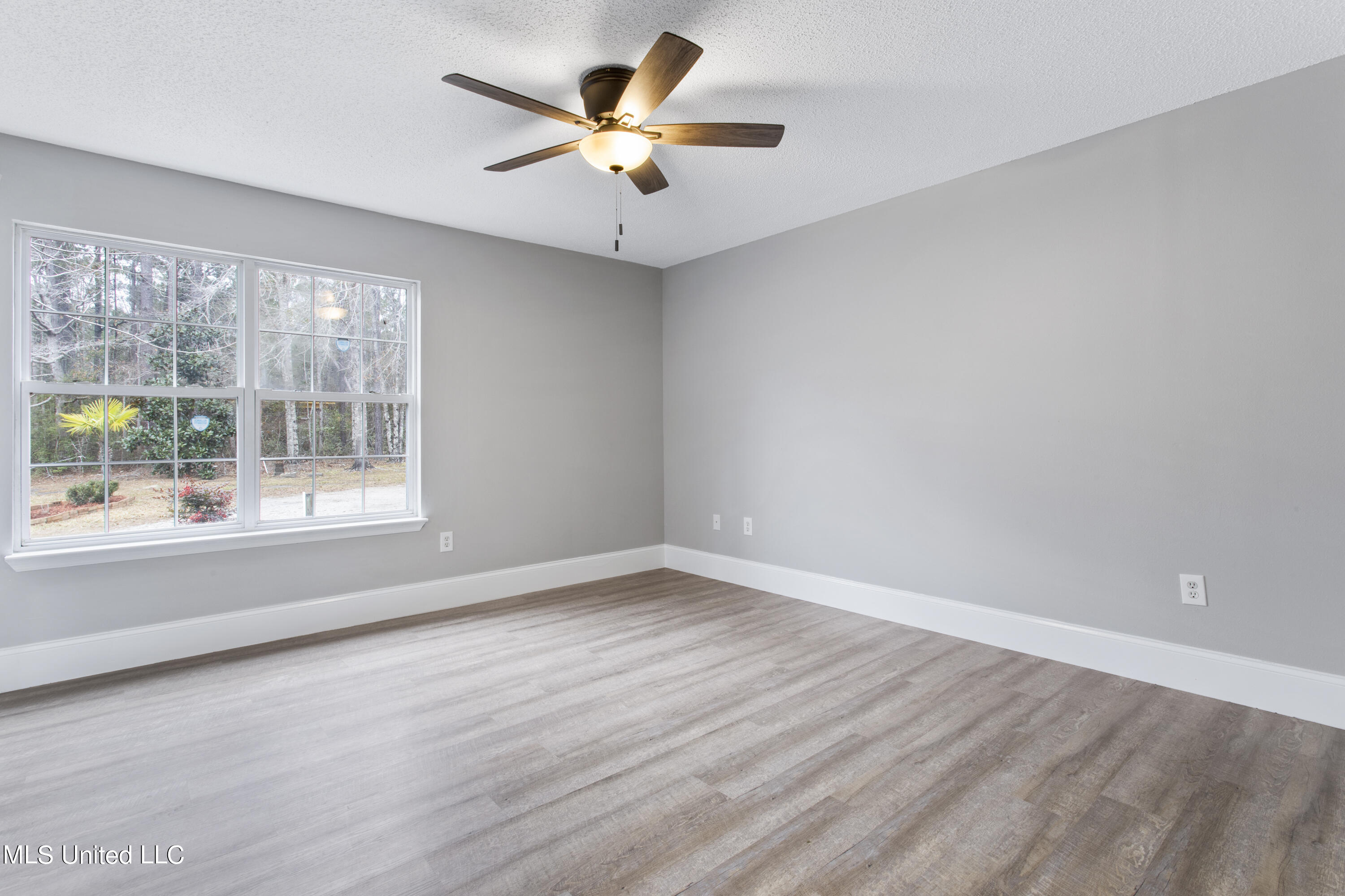 13907 Omega Road Vancleave, MS 39565 - Photo 13 of 27 Primary Suite