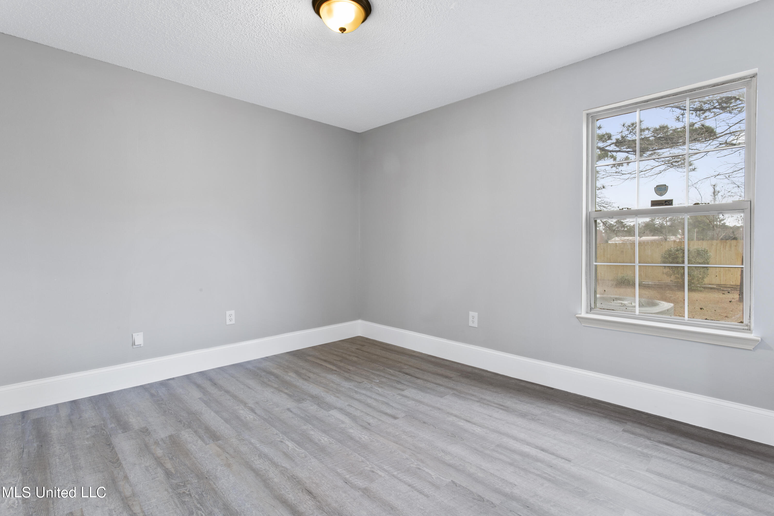13907 Omega Road Vancleave, MS 39565 - Photo 18 of 27 Guest Room 1