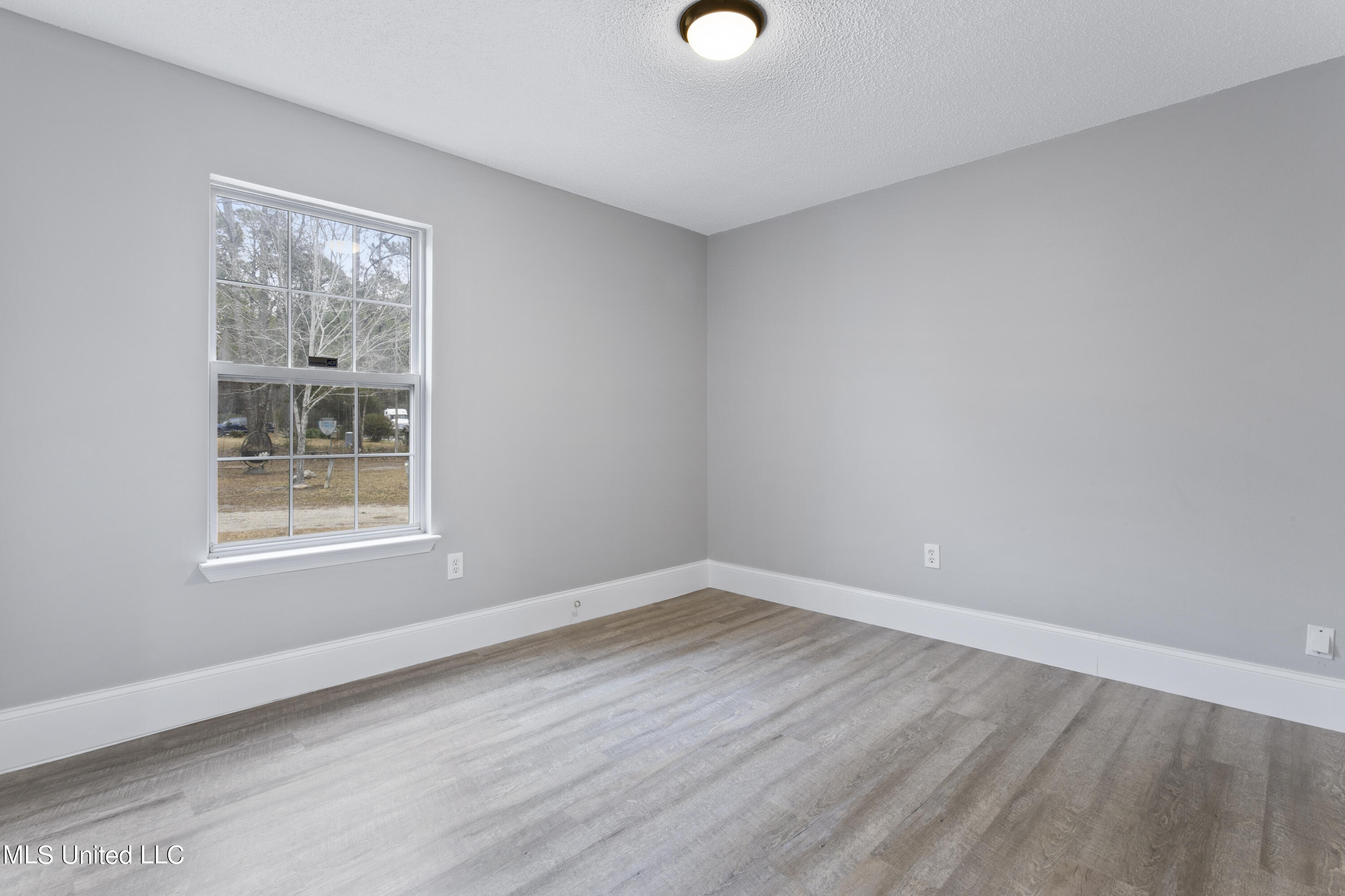 13907 Omega Road Vancleave, MS 39565 - Photo 20 of 27 Guest Room 2