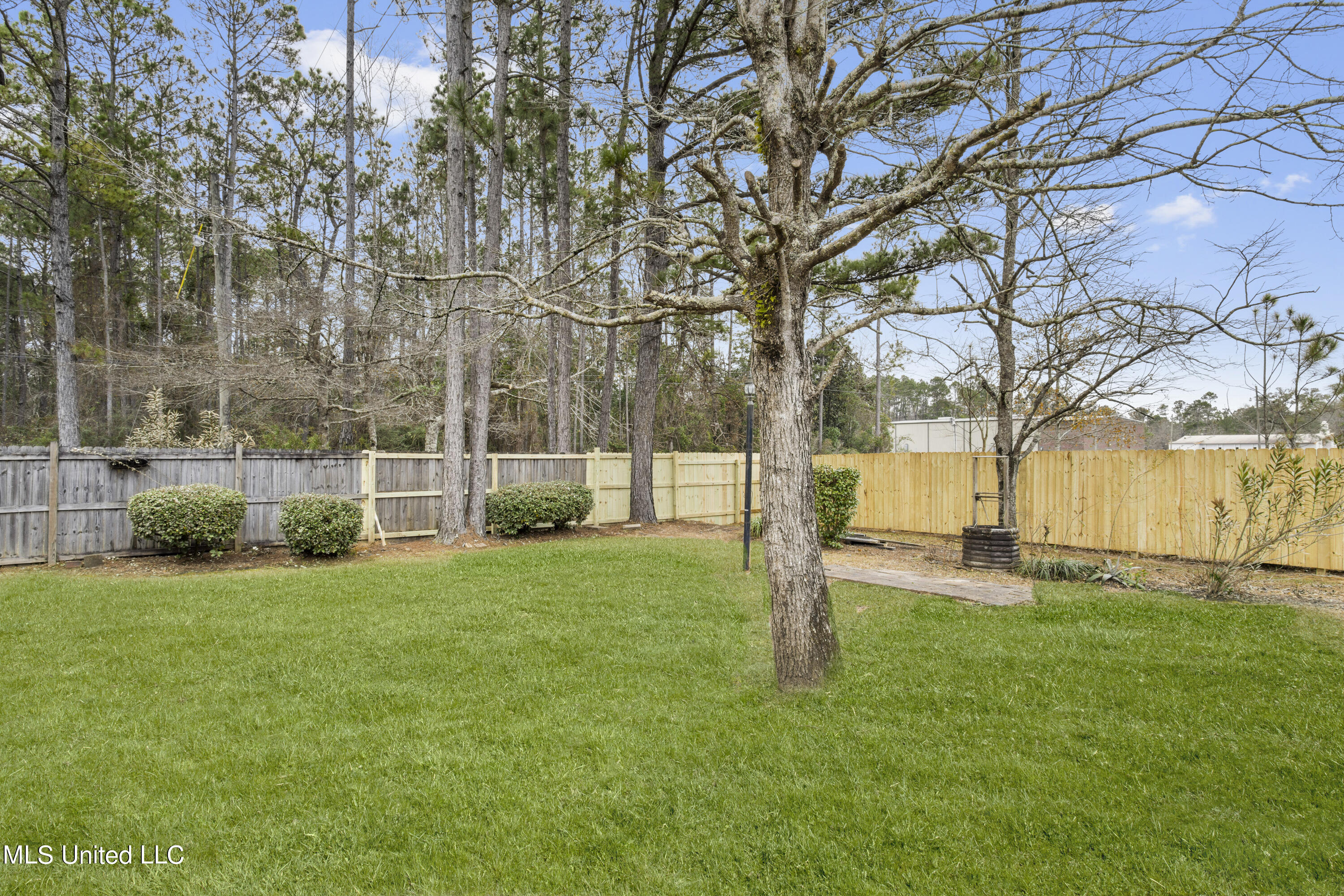 13907 Omega Road Vancleave, MS 39565 - Photo 23 of 27 Private back yard