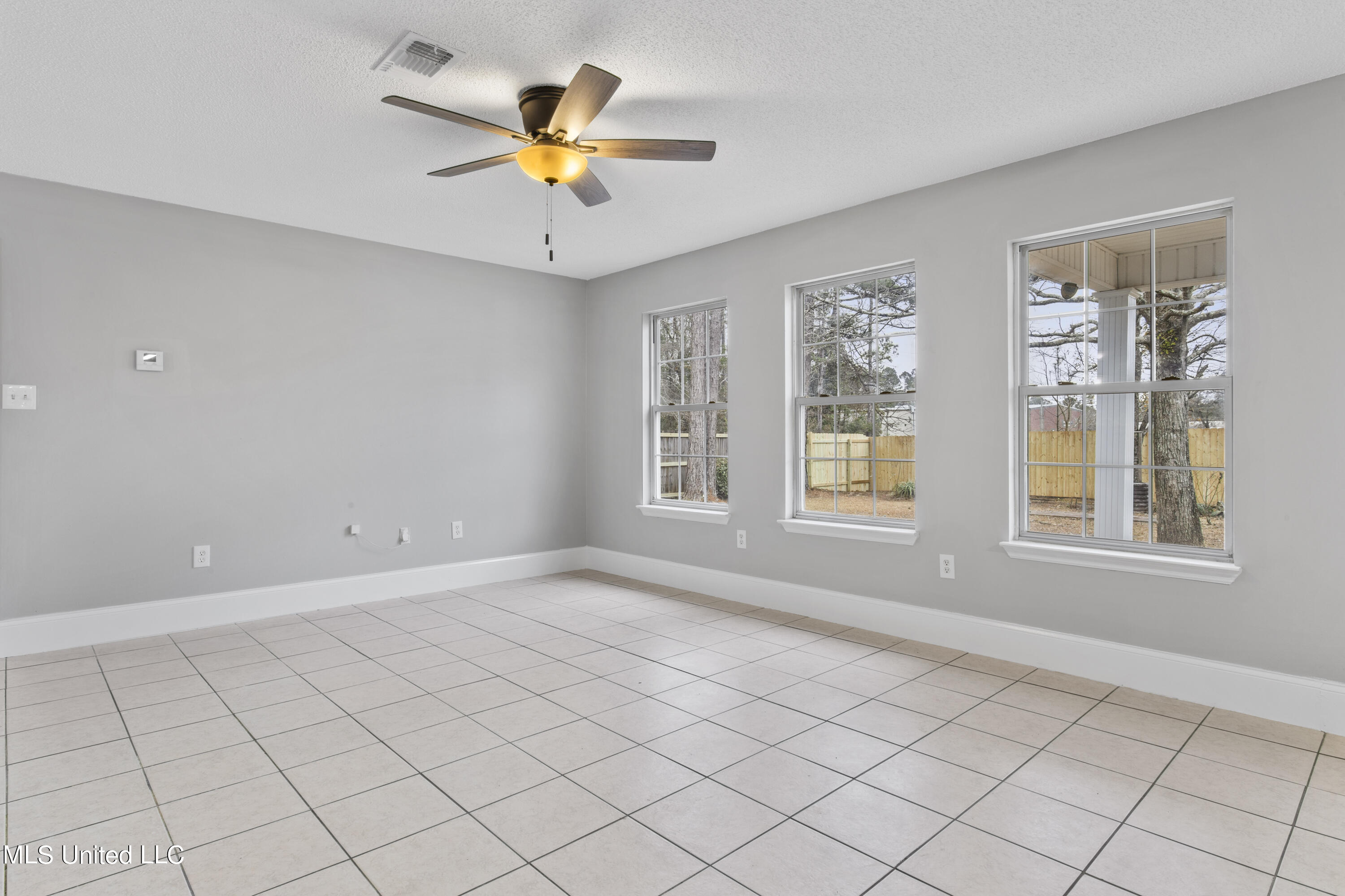 13907 Omega Road Vancleave, MS 39565 - Photo 7 of 27 Dining