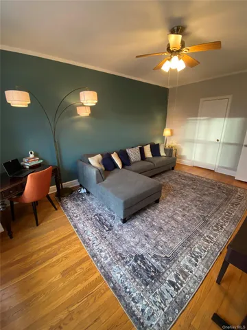 $409,000 | 141 Wyckoff Place, Unit 6E, Woodmere, NY 11598