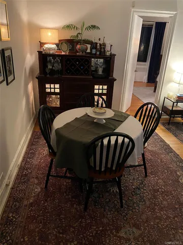 $409,000 | 141 Wyckoff Place, Unit 6E, Woodmere, NY 11598