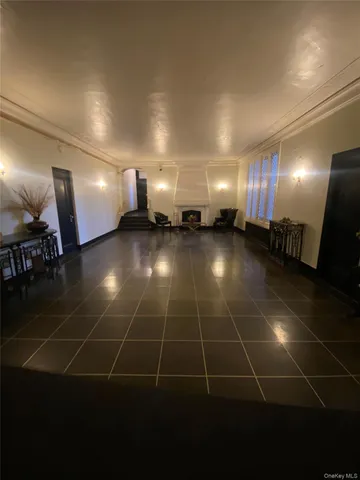 $409,000 | 141 Wyckoff Place, Unit 6E, Woodmere, NY 11598