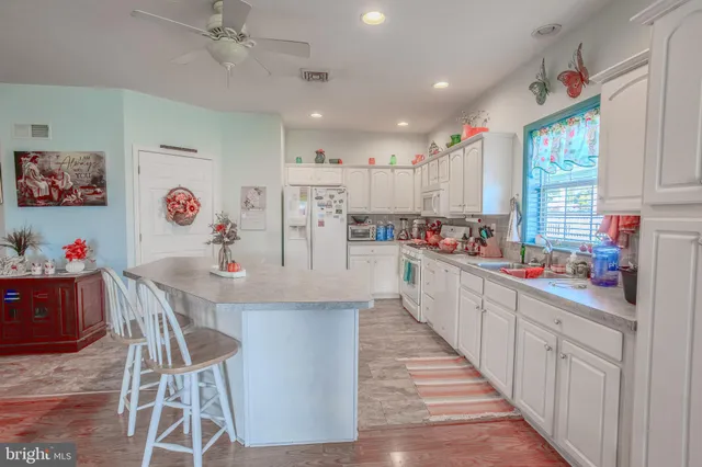 $218,000 | 33 Lantern Lane, Shippensburg, PA 17257