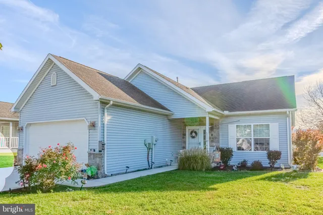 $218,000 | 33 Lantern Lane, Shippensburg, PA 17257