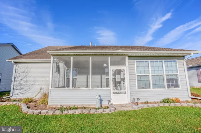 $218,000 | 33 Lantern Lane, Shippensburg, PA 17257