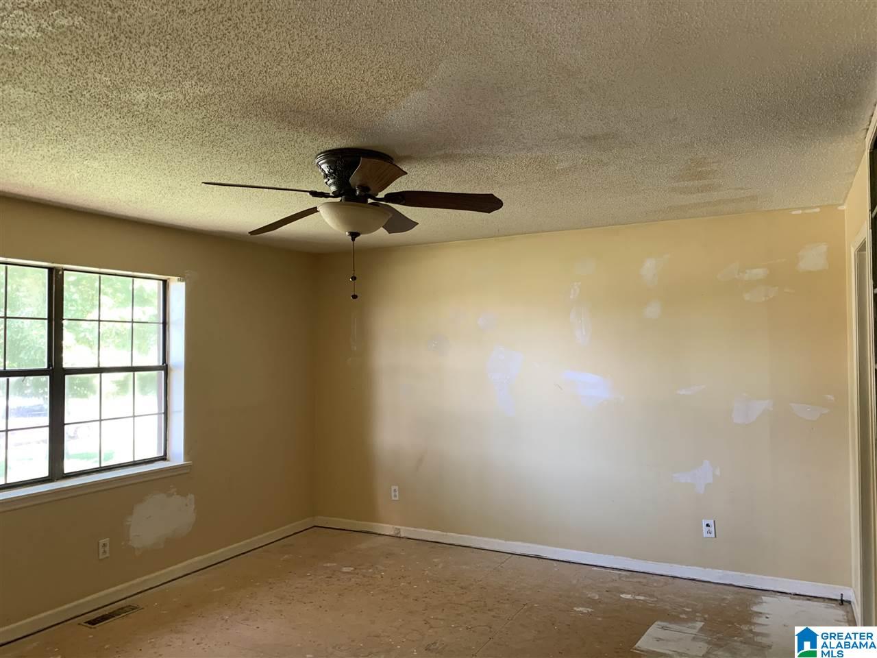 401 Dogwood Trail Jasper, AL 35504 - Photo 5 of 10