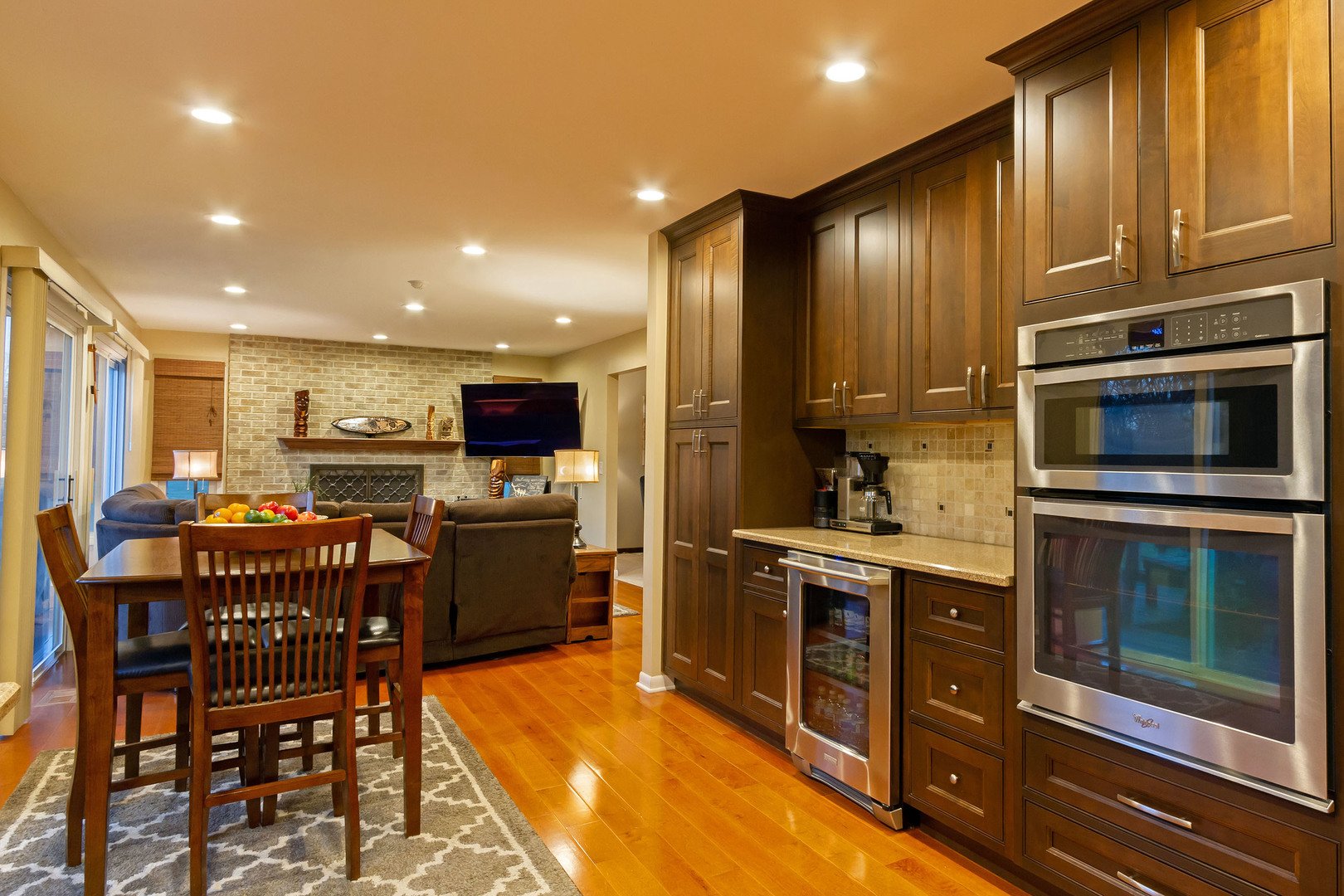 756 Ruth Drive Elgin, IL 60123 - Photo 12 of 41 Gallery Image 12
