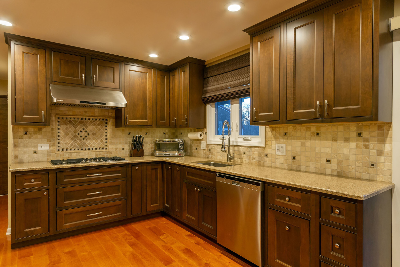 756 Ruth Drive Elgin, IL 60123 - Photo 9 of 41 Gallery Image 9