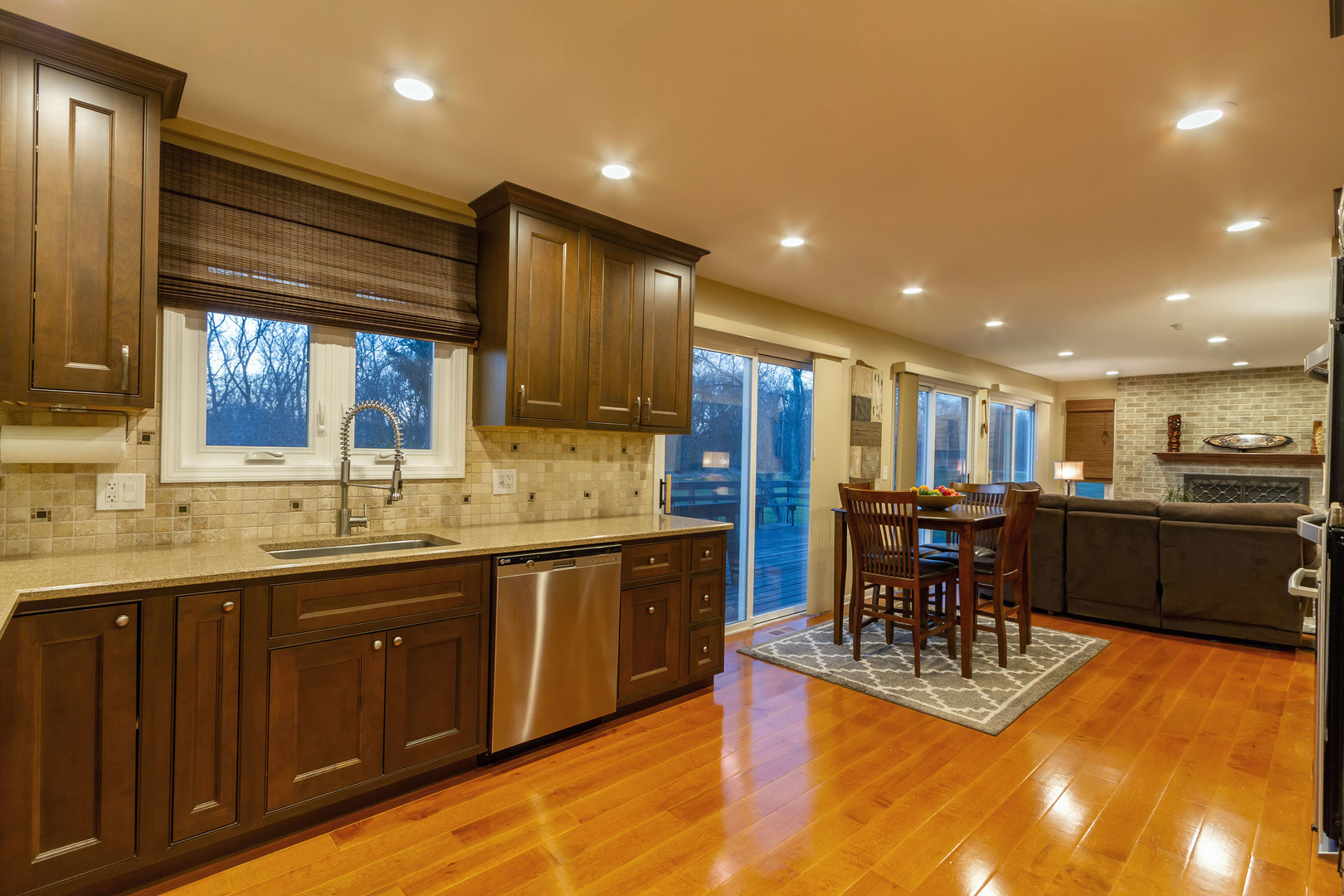 756 Ruth Drive Elgin, IL 60123 - Photo 10 of 41 Gallery Image 10