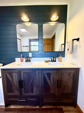 $479,900 | 17256 Trengove Road Northwest, Solway, MN 56678