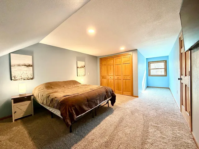 $479,900 | 17256 Trengove Road Northwest, Solway, MN 56678