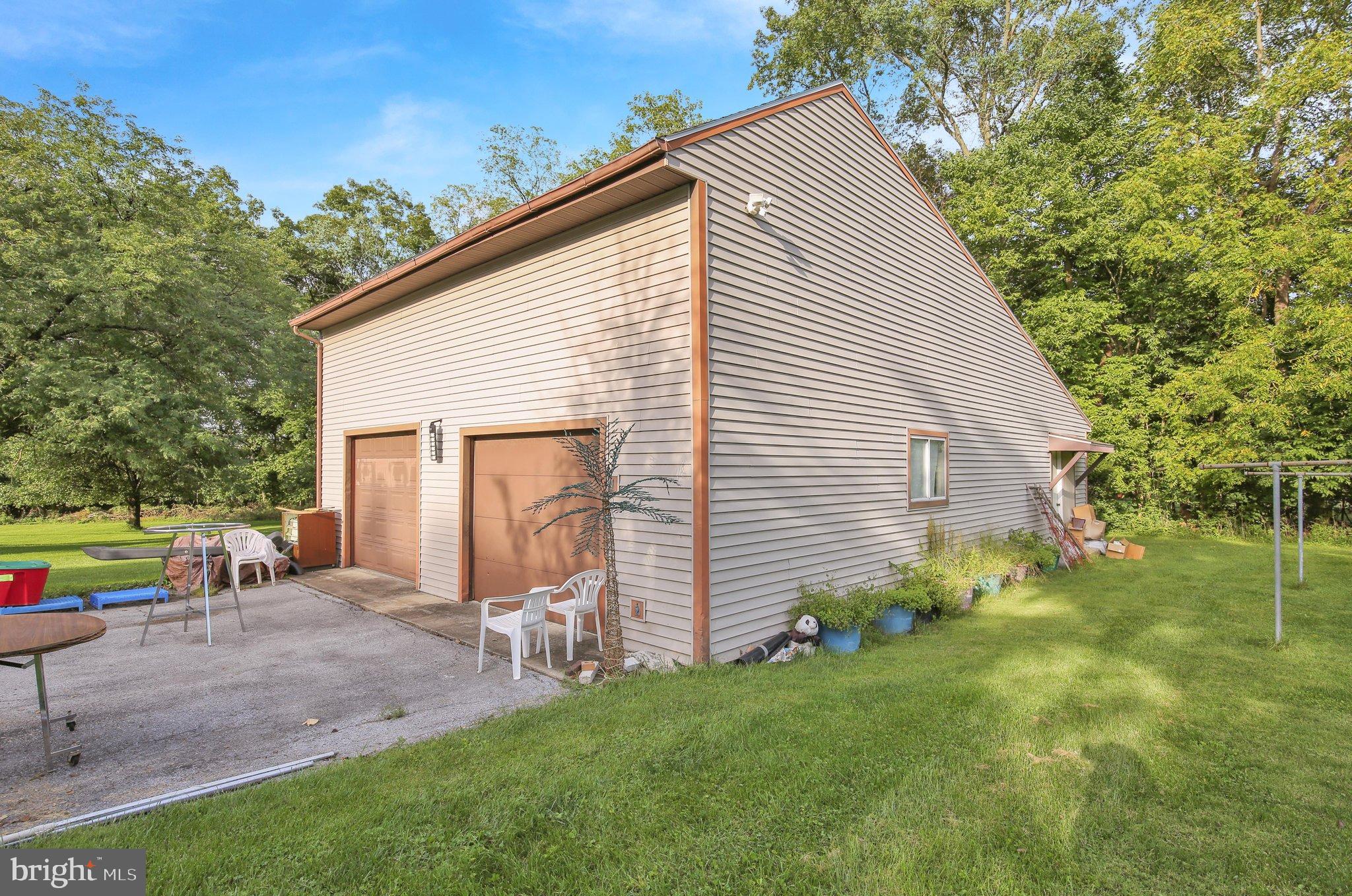 1048 Cross Keys Road Leesport, PA 19533 - Photo 8 of 11 3I3A3646