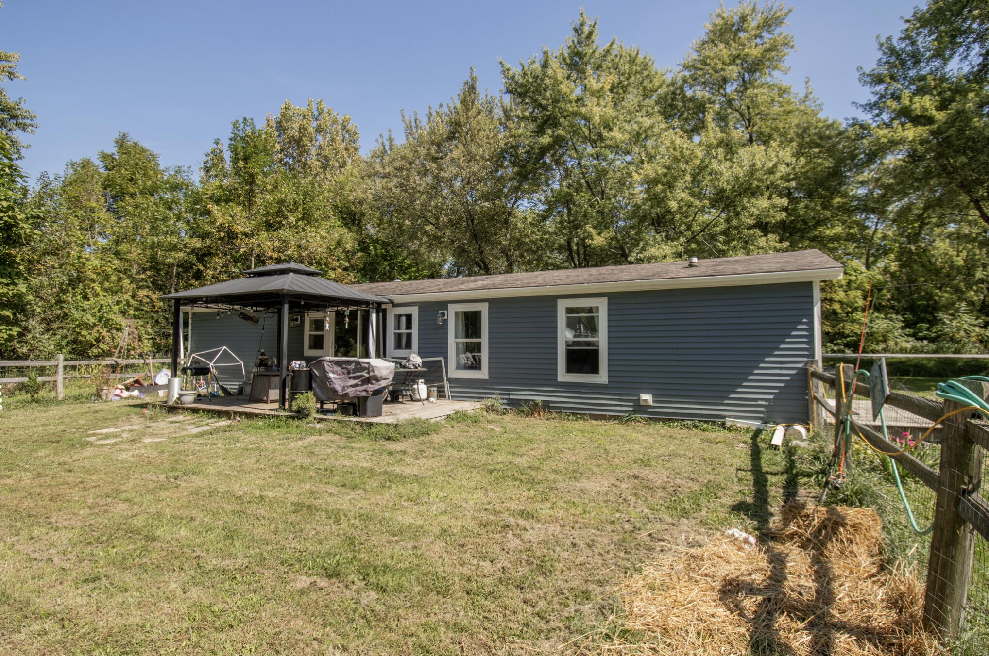 15806 Clark Street Lowell, IN 46356 - Photo 20 of 35 2036x1352