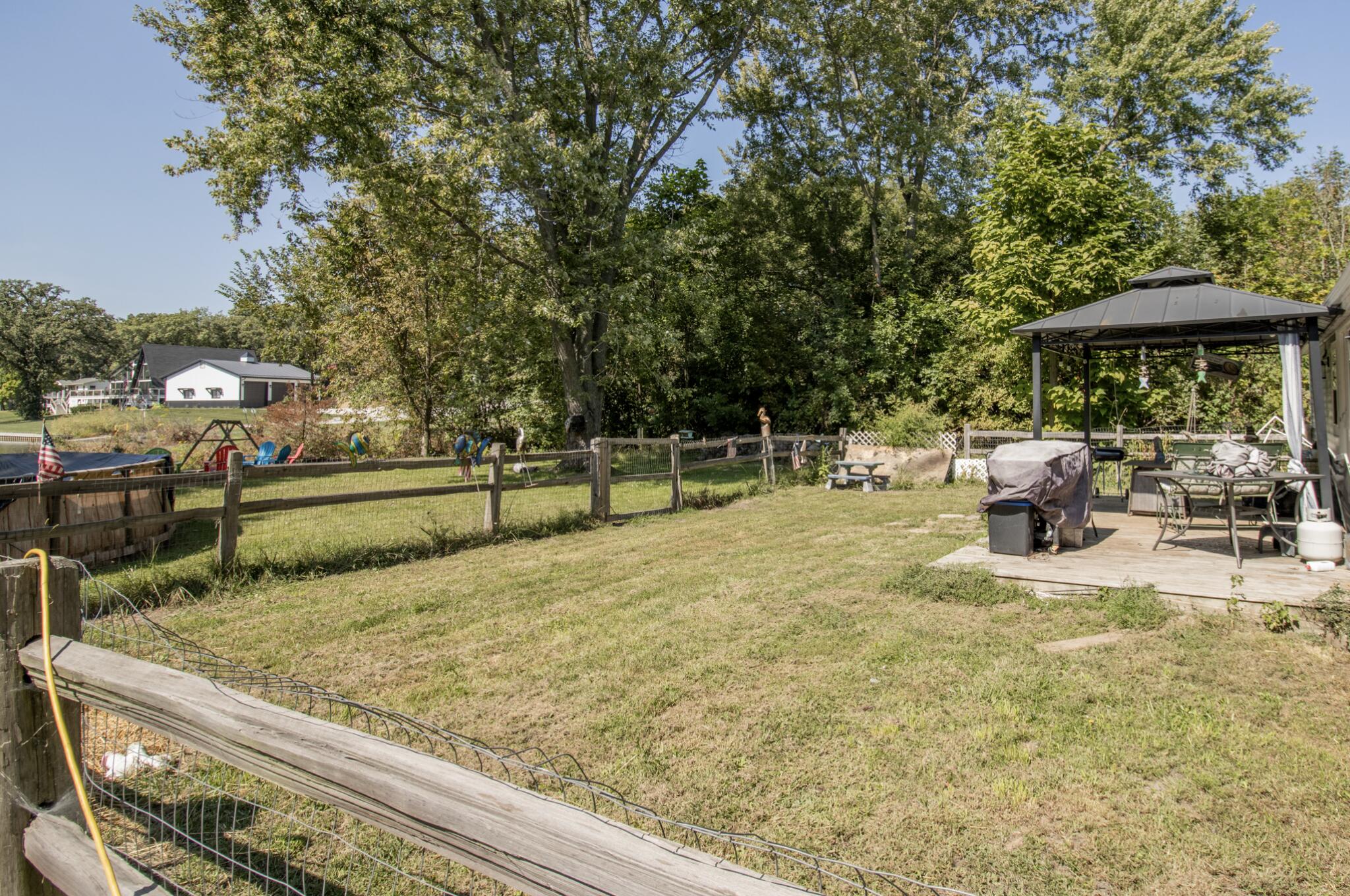 15806 Clark Street Lowell, IN 46356 - Photo 21 of 35 2048x1360