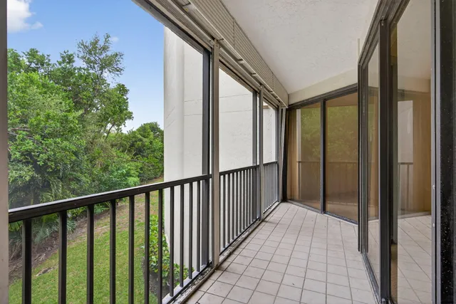 $349,900 | 221 Northeast Plantation Road, Unit 213, Stuart, FL 34996