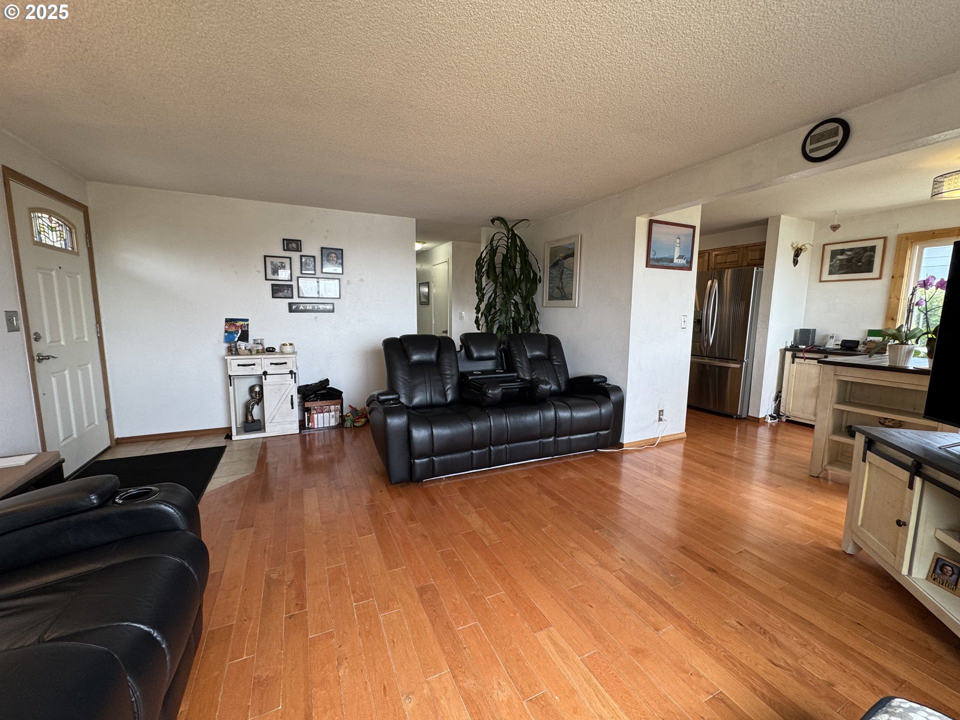 30388 Hillside Terrace Gold Beach, OR 97444 - Photo 17 of 43