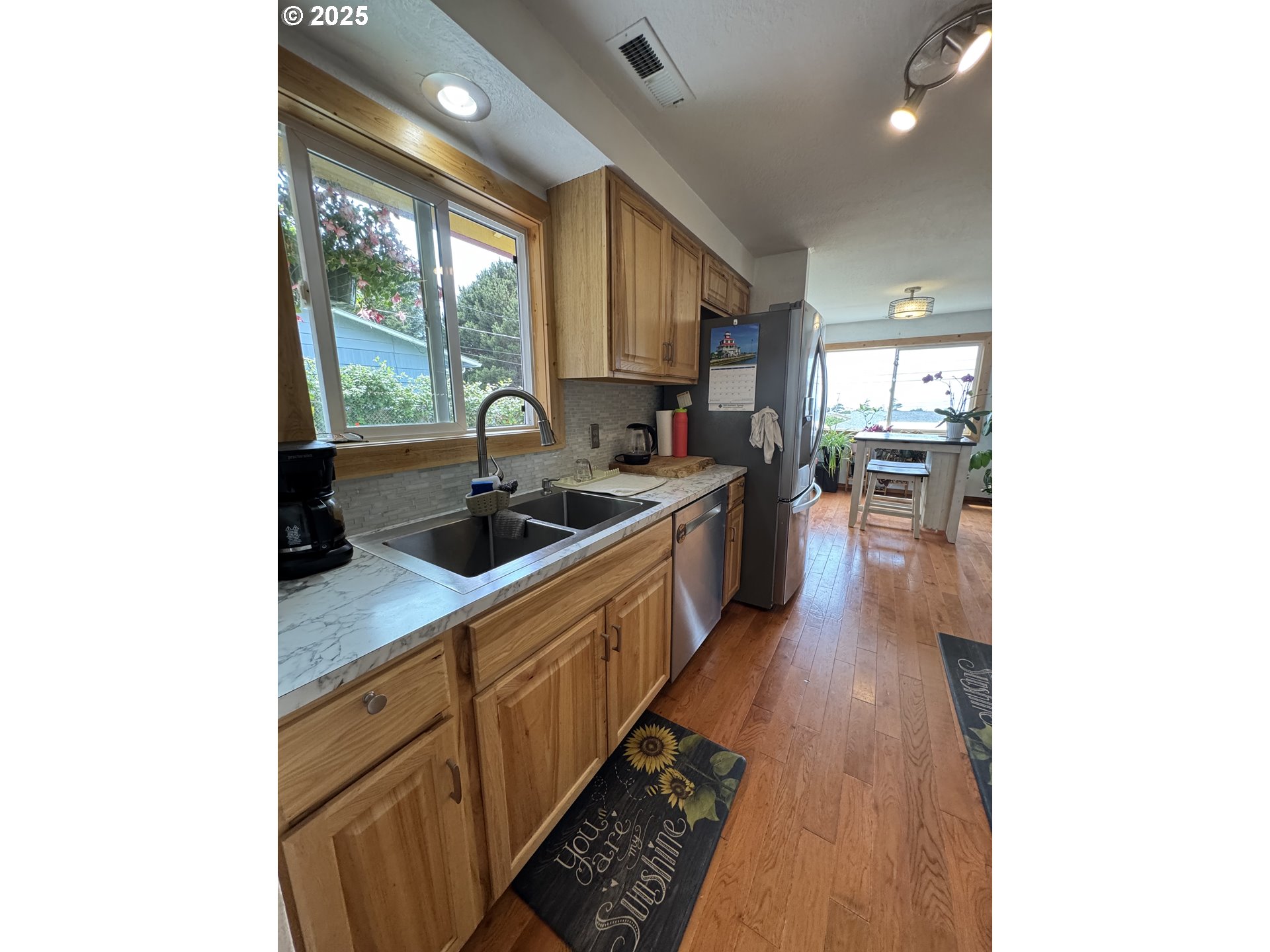 30388 Hillside Terrace Gold Beach, OR 97444 - Photo 20 of 43