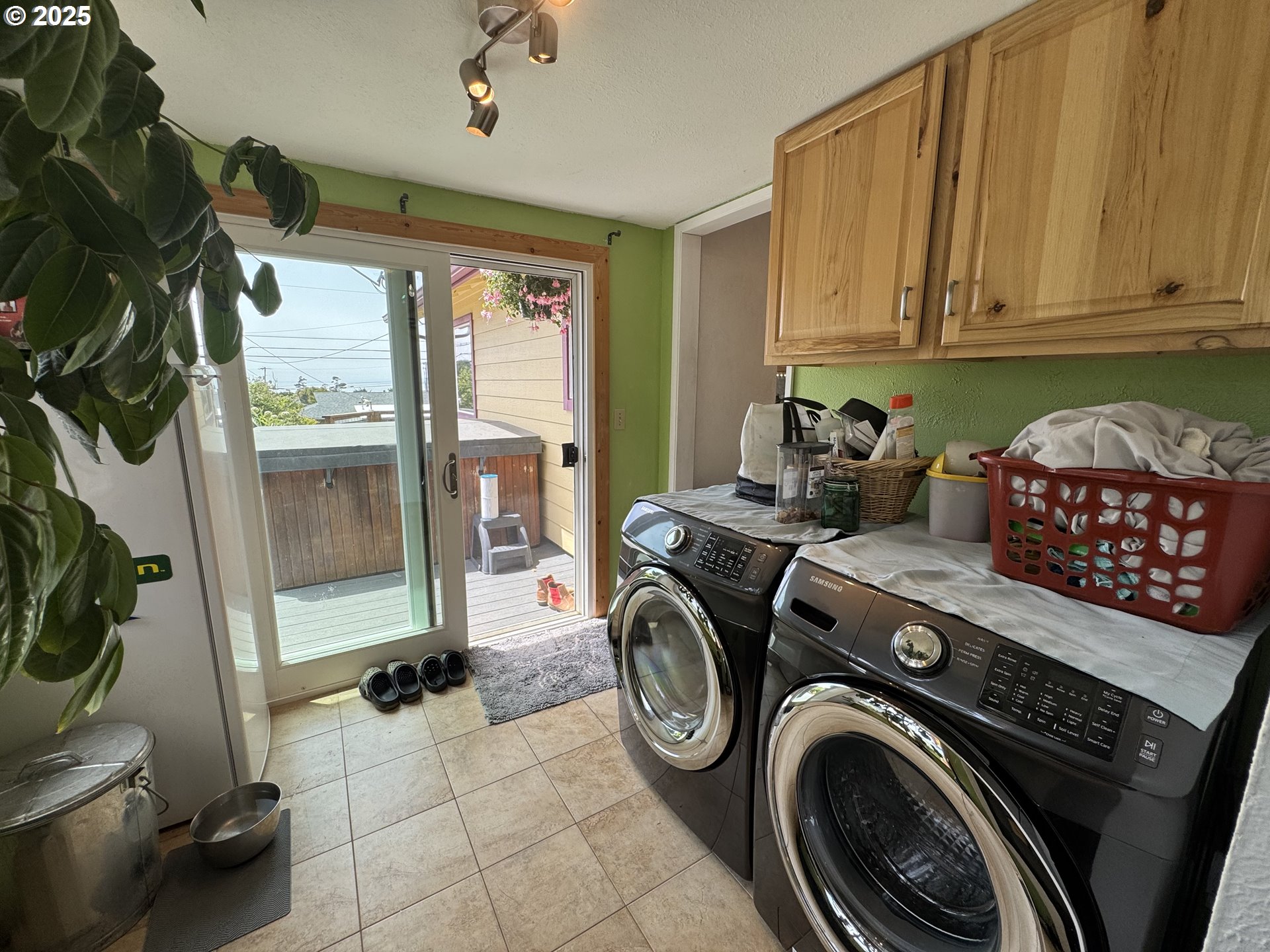 30388 Hillside Terrace Gold Beach, OR 97444 - Photo 27 of 43