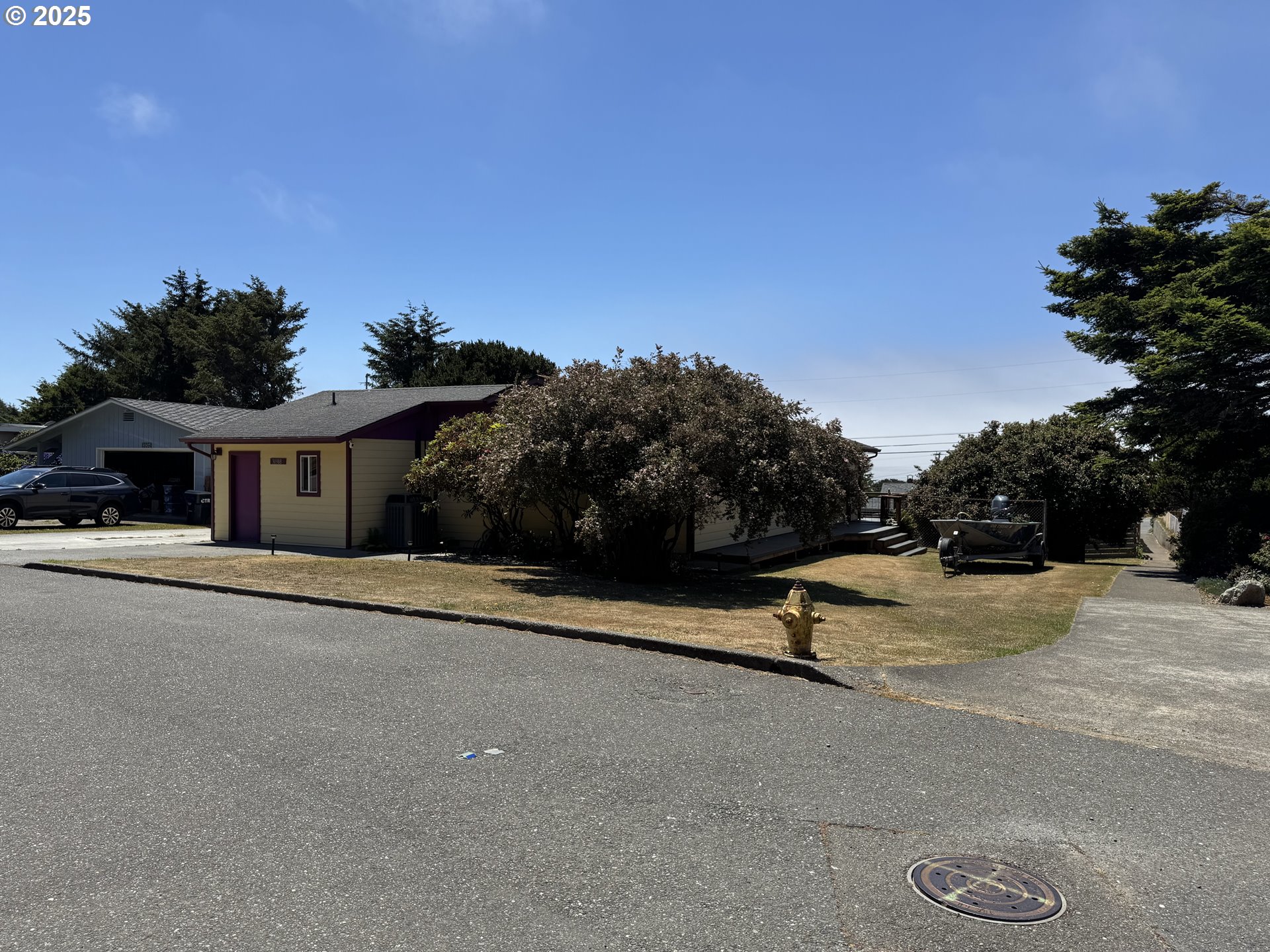 30388 Hillside Terrace Gold Beach, OR 97444 - Photo 3 of 43