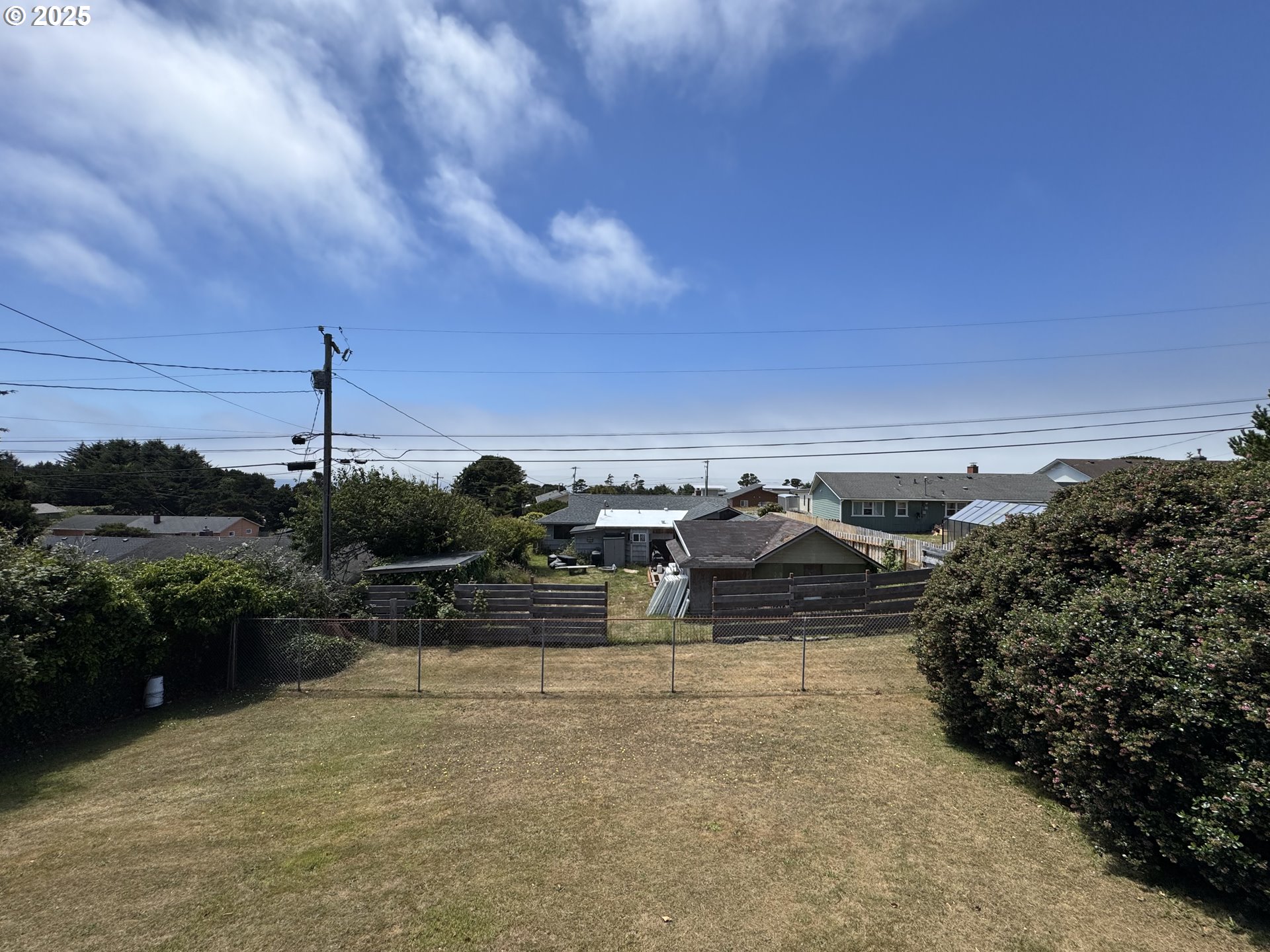 30388 Hillside Terrace Gold Beach, OR 97444 - Photo 7 of 43
