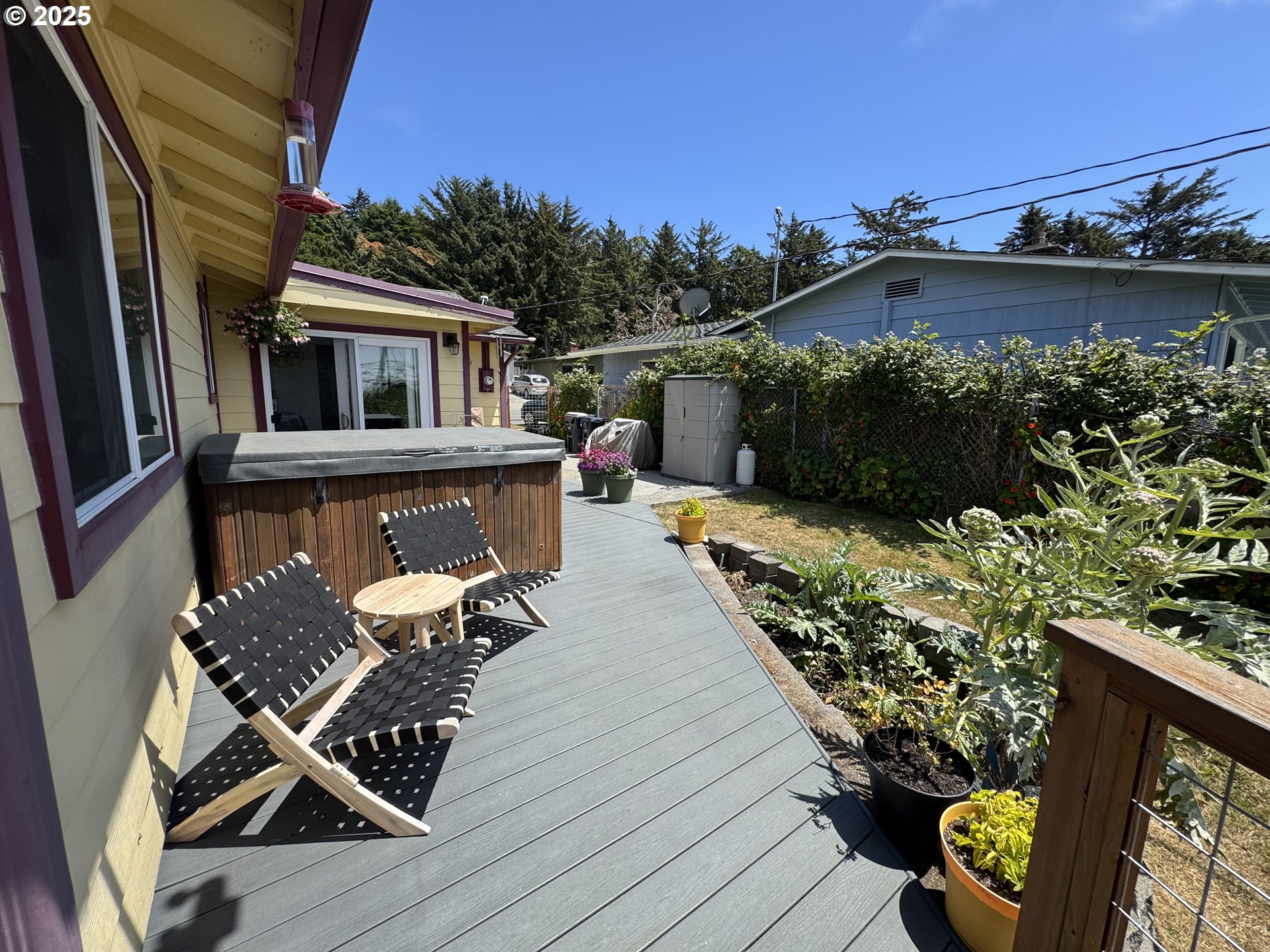 30388 Hillside Terrace Gold Beach, OR 97444 - Photo 9 of 43