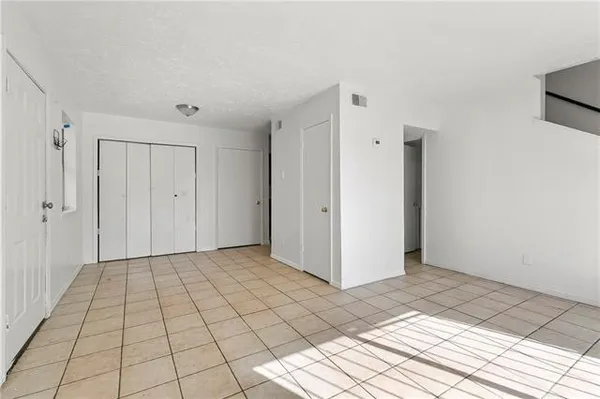 $1,200 | 3729 Long Leaf Lane, Unit C, Harvey, LA 70058